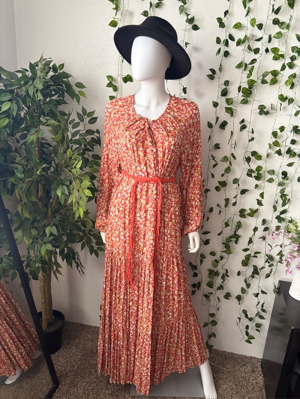 Bohemian orange Floral Maxi Dress with Tie Waist - Picture 5 of 6